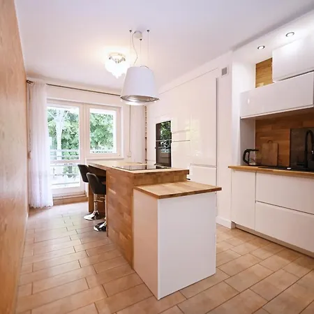 Victus Apartamenty, Mango